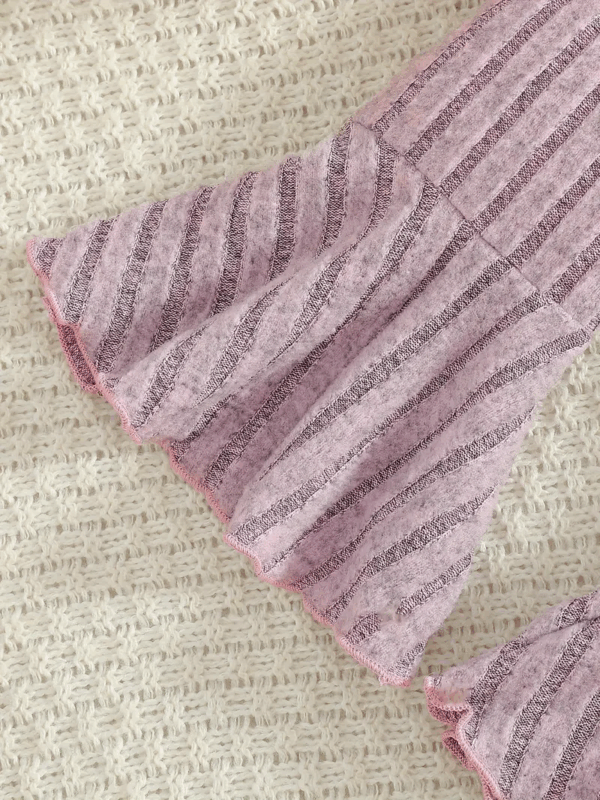 Conjunto de Camisa y Pantalones Acampanados